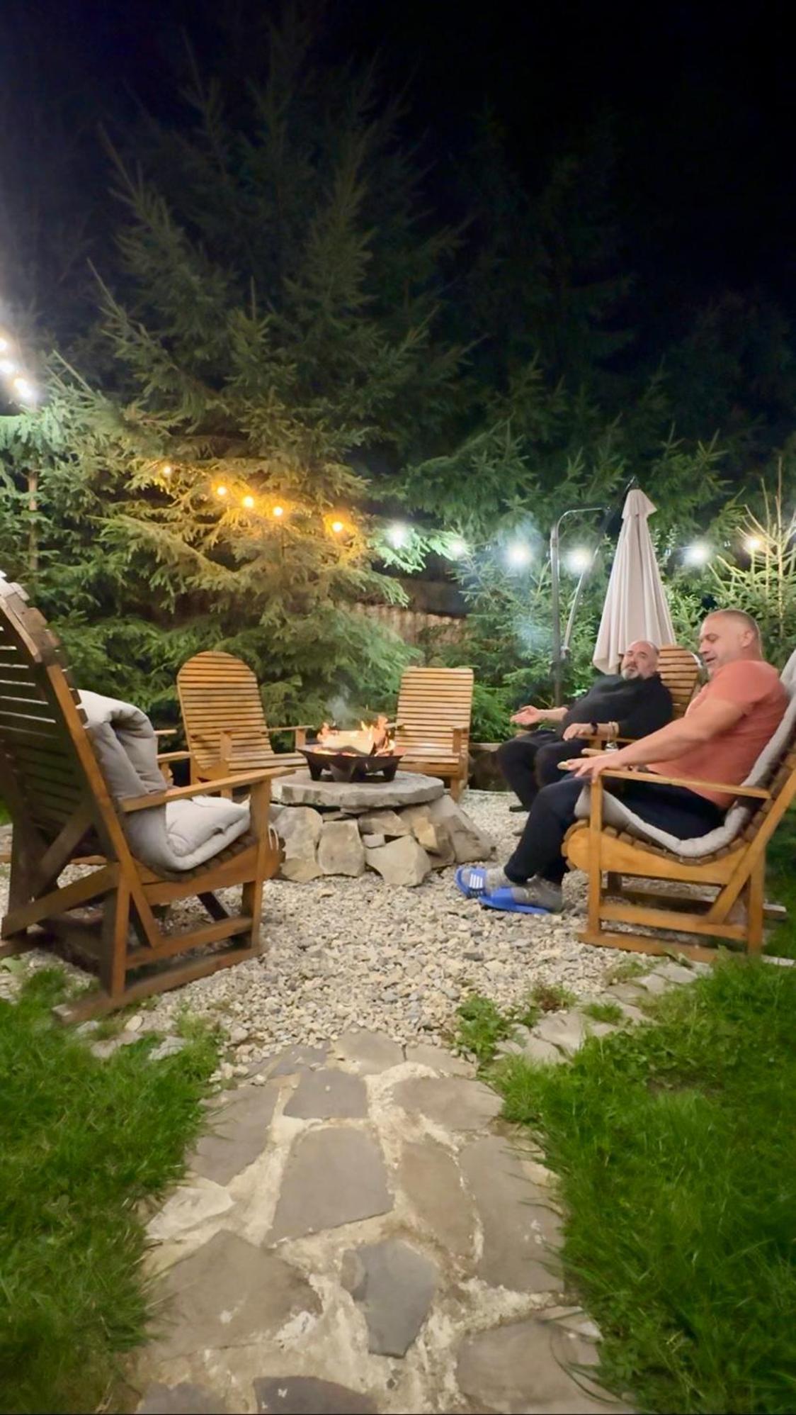 Cottage Karinka Bukovel Exterior photo