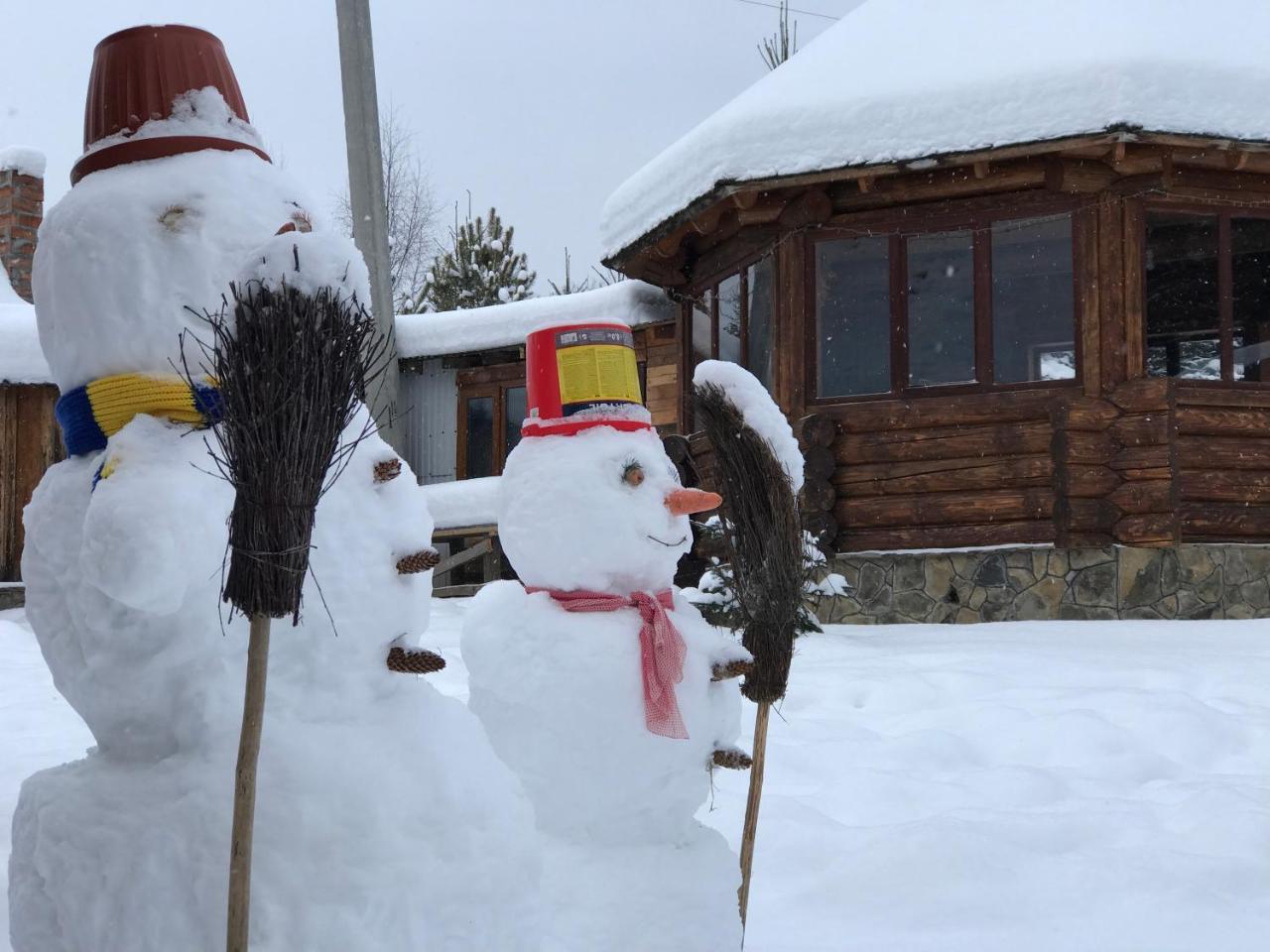 Cottage Karinka Bukovel Exterior photo