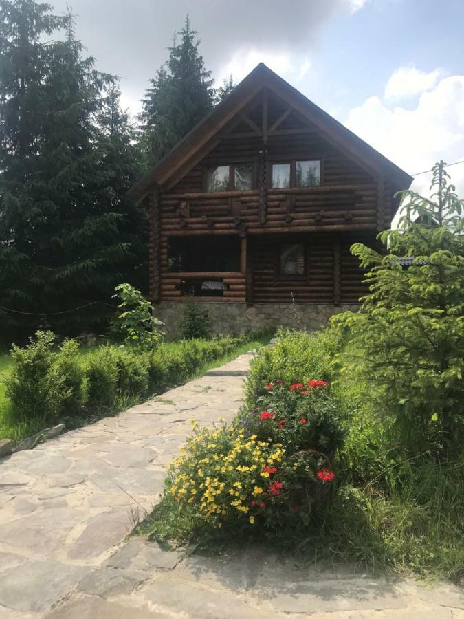 Cottage Karinka Bukovel Exterior photo